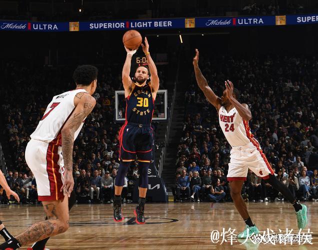 库里31分难挽败局,约维奇20分助热火击败勇士终结连败 库里31分难挽败局,约维奇20分助热火击败勇士终结连败