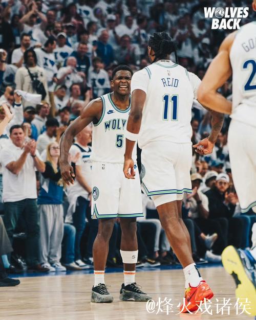 华子36+13+7森林狼大胜尼克斯 绿军大胜魔术 华子36+13+7森林狼大胜尼克斯 绿军大胜魔术