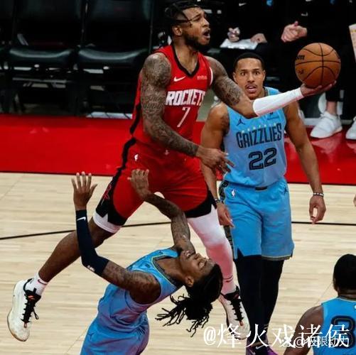 火箭大胜快船升至西部第三 雷霆轻取太阳3连胜